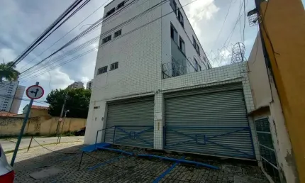 L02168- Ponto comercial contendo 150m² bem localizado no bairro de Fátima.