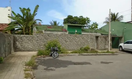 Casa com 3 quartos para alugar na Alameda Amaralina, 60, Itaperi, Fortaleza