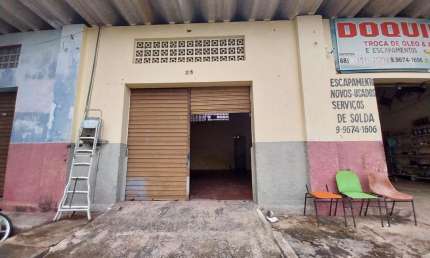 (LJ2241) Um box medindo 50m² localizado no bairro Franciscanos