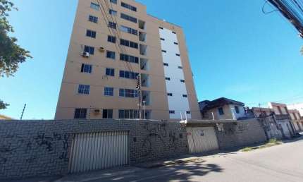 (AP2304) Apartamento medindo 75,85m² localizado no Centro