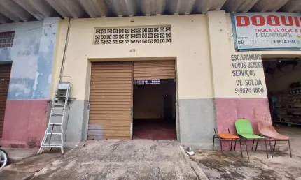 (lj2241) um box medindo 50m² localizado no bairro franciscanos