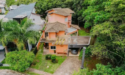 Casa com 5 dormitórios à venda, 462 m² por R$ 3.190.000,00 - Condomínio Figueira Garden - Atibaia/SP