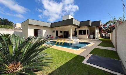 Casa com 3 dormitórios à venda, 190 m² por R$ 1.690.000,00 - Condomínio Shambala I - Atibaia/SP