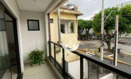 Casa Sobreposta Alta NOVA duas suítes - Localizada em um dos melhores bairros de Santos.