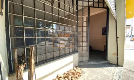 Salão Comercial com conjunto de Salas, no Centro de Suzano/SP.