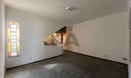 Sobrado Comercial na Av. Vital Brasil, no bairro Vila Açoreana, em Poá/SP.