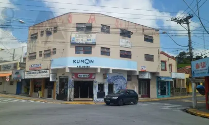 Prédio à venda na Rua Marechal Floriano Peixoto, 83, Centro, Poá