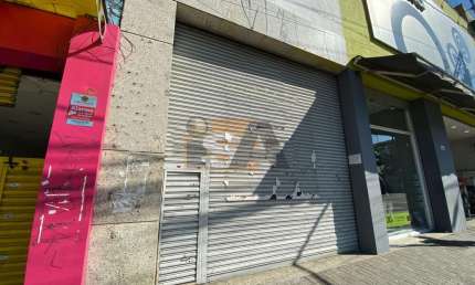 Salão Sobreloja de 850m² no centro de Itaquaquecetuba/SP.
