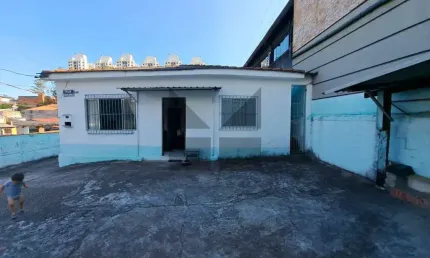 Casa à venda no Jardim Celeste, São Paulo: 200m², 2 dormitórios, 1 suíte, 2 banheiros. Confira!
