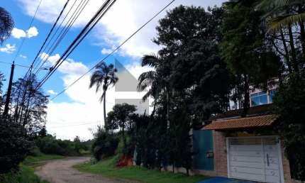 Casa à venda no condomínio Parque das Rosas- Cotia- SP.