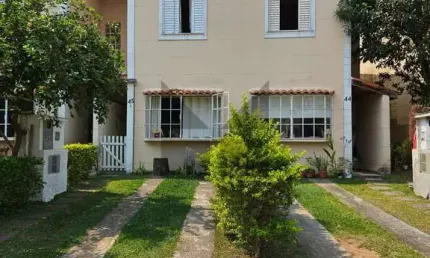 Casa de Condomínio em Jardim Barro Branco   -  Cotia