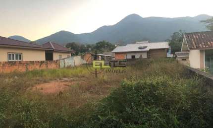 Terreno à venda, com 375m² na Praia de Fora, Palhoça