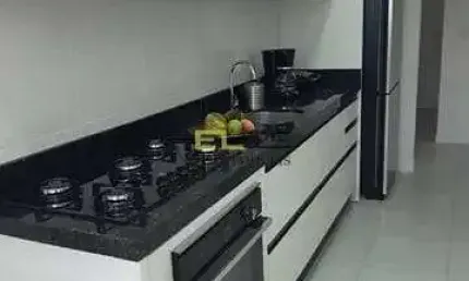 Apartamento à venda, de 02 dormitórios (sendo 01 suíte), sacada localizado a poucos metros do Parqu
