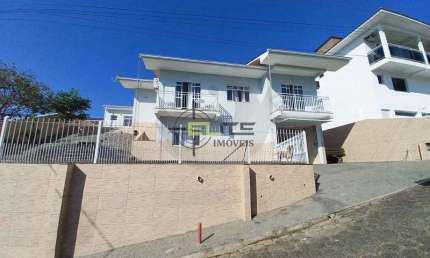 Casa à venda, de 3 dormitórios, sendo 1 suíte no Sul do Rio, em Santo Amaro da Imperatriz/SC