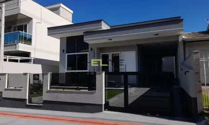 Casa à venda, de alto padrão com 03 dormitórios, sendo 01 suíte no madri - palhoça