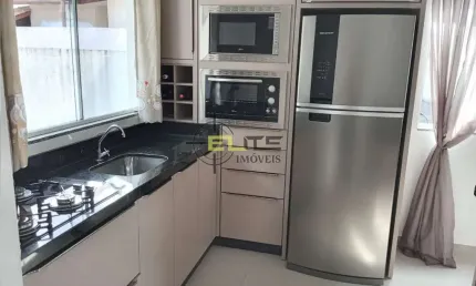 Sobrado à venda, com 2 quartos (sendo 2 suítes), sacada no bela vista, em palhoça/sc