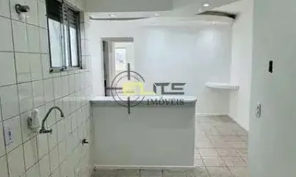 Apartamento à venda, de 2 dormitórios no Sertão do Maruim, em São José/SC