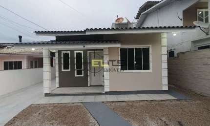 Casa à venda, de 03 dormitórios, com churrasqueira em São Sebastião - Palhoça