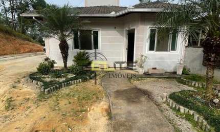 Casa à venda, com 02 dormitórios, sendo 01 suíte em São Sebastião - Palhoça