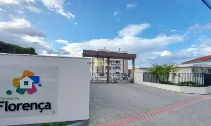 Apartamento à venda, de 02 dormitórios, sacada com churrasqueira no Aririú - Palhoça