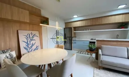 Apartamento à venda, de 02 dormitórios, sacada com churrasqueira na Serraria - São José