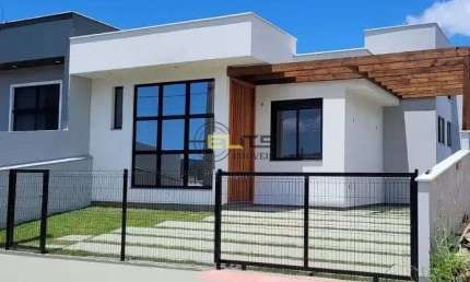 Casa à venda, recém construída com 3 dormitórios, sendo 1 ampla suíte em Forquilhas, em São José/SC
