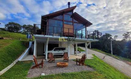 Casa de campo em condomínio à venda,  de 03 dormitórios (01 suíte),  SPA (hidromassagem), lareira e