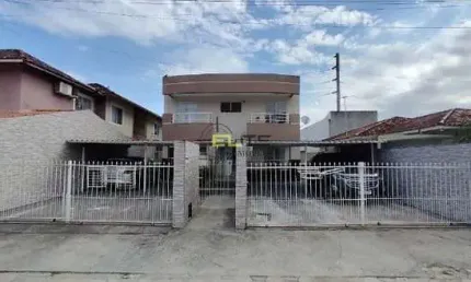 Apartamento à venda, de 2 dormitórios, sacada em São Sebastião, em Palhoça/SC