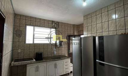 Apartamento à venda, de 2 dormitórios, sacada no Estreito, em Florianópolis/SC