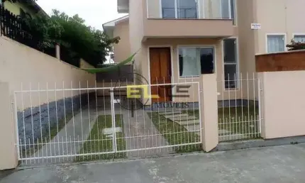 Casa com 2 quartos à venda na Rua Osvaldo Lamim, 300, Barra do Aririú, Palhoça