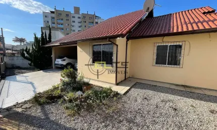 Casa com 4 quartos à venda na Rua Trento, 100, Pagani, Palhoça