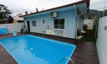 Casa de 3 dormitórios (com suíte) e piscina, em fundos-biguaçu/sc.