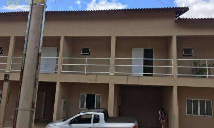 Casa com 3 Quartos, sendo 1 Suíte, 186 m² - aluguel por R$ 2.502,76/mês ou venda por R$ 450.000 - Condomínio Sant`Ana - Araçoiaba da Serra/SP