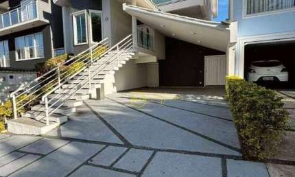 Casa de Condomínio com 3 dormitórios, sendo 1 suíte  à venda, 240 m² por R$ 1.390.000 - Condomínio Villa dos Inglezes - Sorocaba/SP