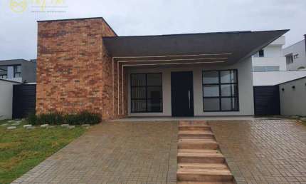 Casa Nova de Condomínio com 3 suíte, sendo 1 máster  à venda, 234 m² por R$ 1.790.000 - Alphaville Nova Esplanada IV - Votorantim/SP