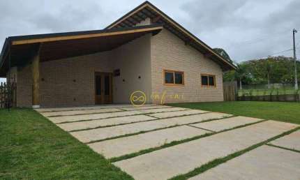 Casa com 3 quartos sendo 1 suíte à venda, 176 m² por R$ 1.100.000 - Campo do Meio - Araçoiaba da Serra/SP