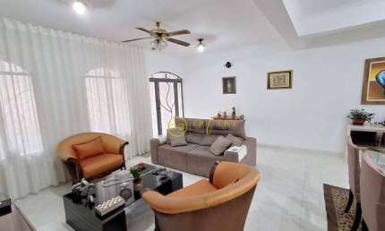 Casa com 3 quartos sendo 2 suítes à venda, 234 m² por R$ 750.000 - Vila Hortência - Sorocaba/SP