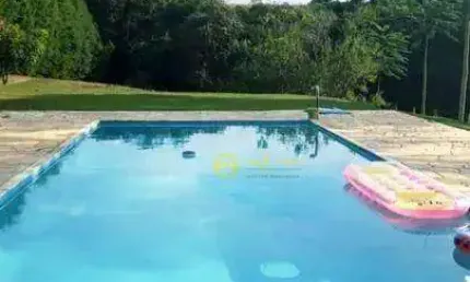 Chácara Resdencial com 4 quartos, sendo 3 suítes à venda, 10000 m² por R$ 690.000 - Condomínio Fazenda Amadeus - Araçoiaba da Serra/SP