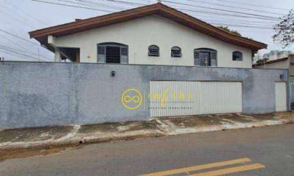 Casa Residencial com 3 Quartos, sendo 1 Suíte à venda, 198 m² por R$ 740.000 - Vila Jardini - Sorocaba/SP