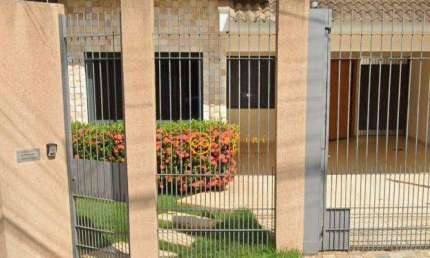 Casa com 3 quartos à venda, 199 m² por R$ 840.000 - Jardim Imperial II - Maringá/PR