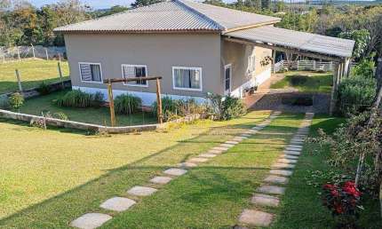 Chácara com 3 dormitórios à venda, 1200 m² por R$ 770.000,00 - Fazenda Floresta - Alambari/SP