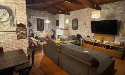 Chácara Mobiliada Residencial com 2 Quartos para alugar, 1500 m² por R$ 5.500/mês - Jardim Perlamar - Araçoiaba da Serra/São Paulo