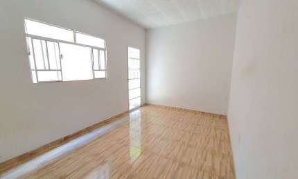 Casa com 2 quartos à venda na Rua Rosa Nejme Bitar, 226, Jardim dos Comerciários (Venda Nova), Belo Horizonte