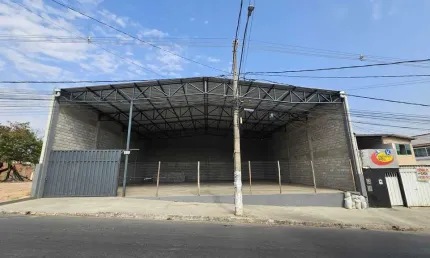 Galpão / Depósito / Armazém para alugar em Vespasiano