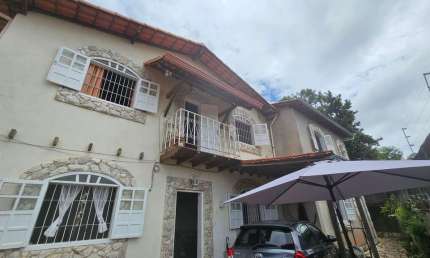 Casa com 4 quartos à venda na Rua do Serro, 1083, Centro, Santa Luzia
