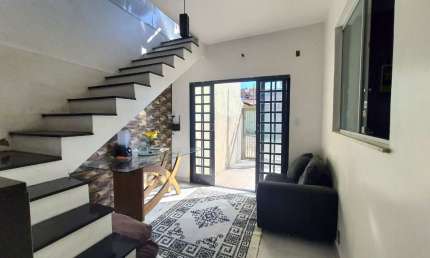 Casa Geminada com 3 quartos à venda em Ribeirão Das Neves