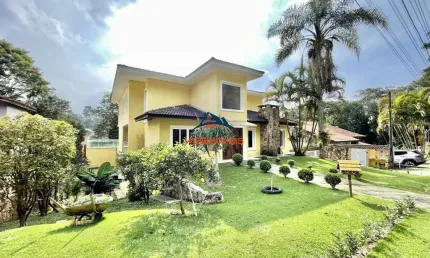 Casa em Condomínio de Luxo em Itapevi-SP, Transurb: 4 Quartos, 3 Suítes, 3 Salas, 6 Banheiros, 6 Vagas, 494,50 m².