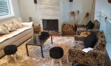 Casa em Condomínio de Luxo em Cotia-SP - 3 Quartos, 1 Suíte, 3 Salas, 3 Banheiros, 4 Vagas de Garagem, 330m² de Área. Venha Conferir!