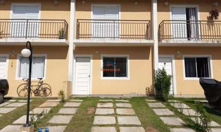 Casa em condomínio fechado com 2 quartos para alugar na Rua Fênix, 612, Chácara Rincão, Cotia por R$ 2.100
