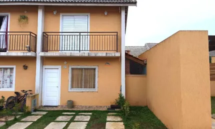 Casa para venda no Residencial Atenas, condomínio fechado com piscina na adulto e infatil, churrasqueira, mini quadra esportiva.